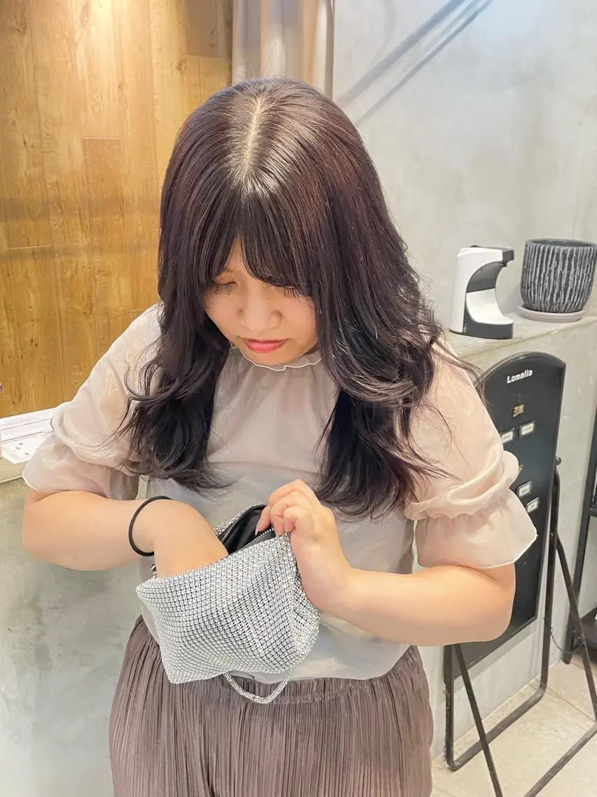 セミロング 盛れる透明感カラー・ momokaのヘアスタイル