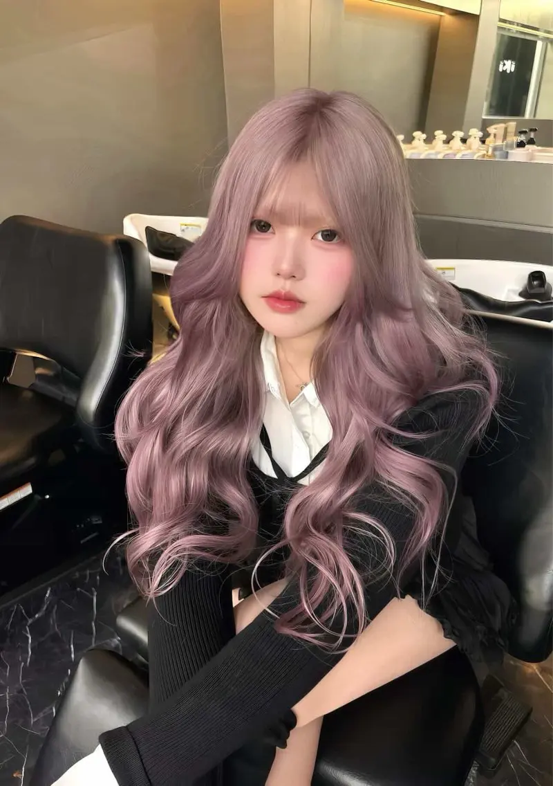ロング カラー ヘアカラー トリートメント KIRYU SARAのヘアスタイル