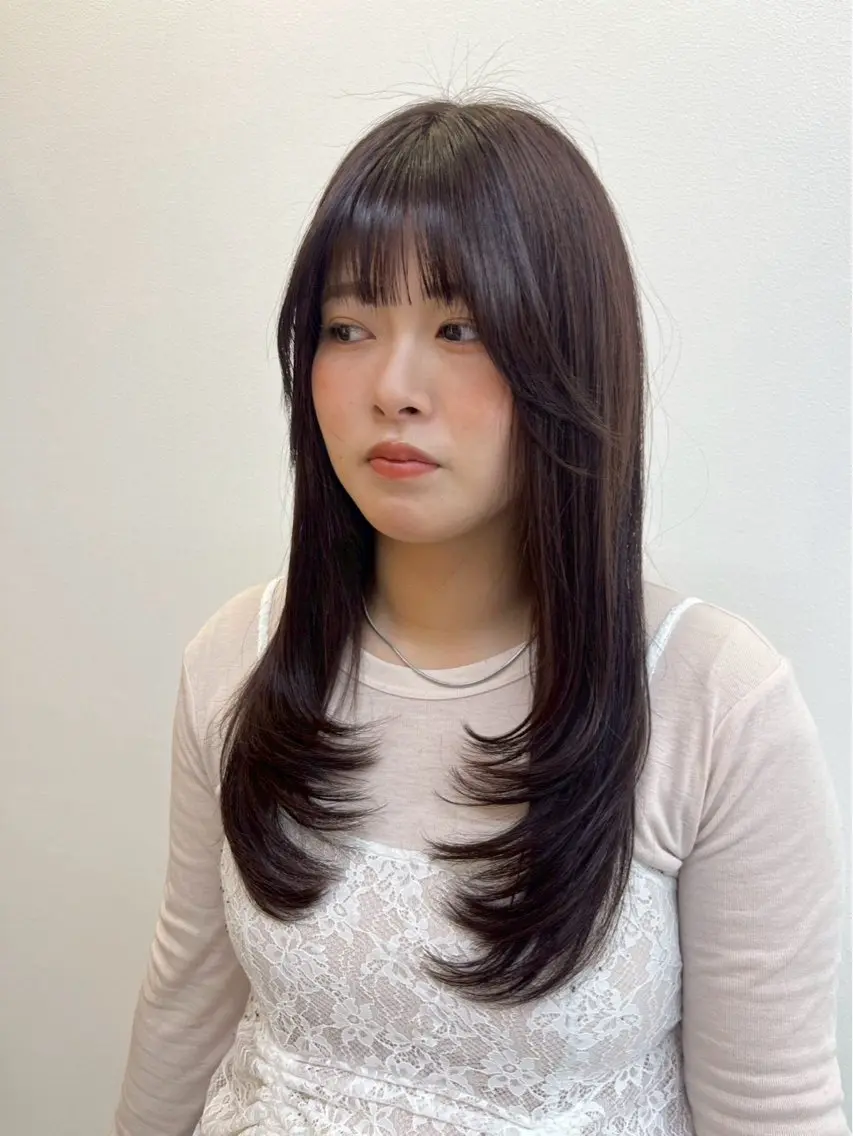 ロング 長谷川 愛花のヘアスタイル