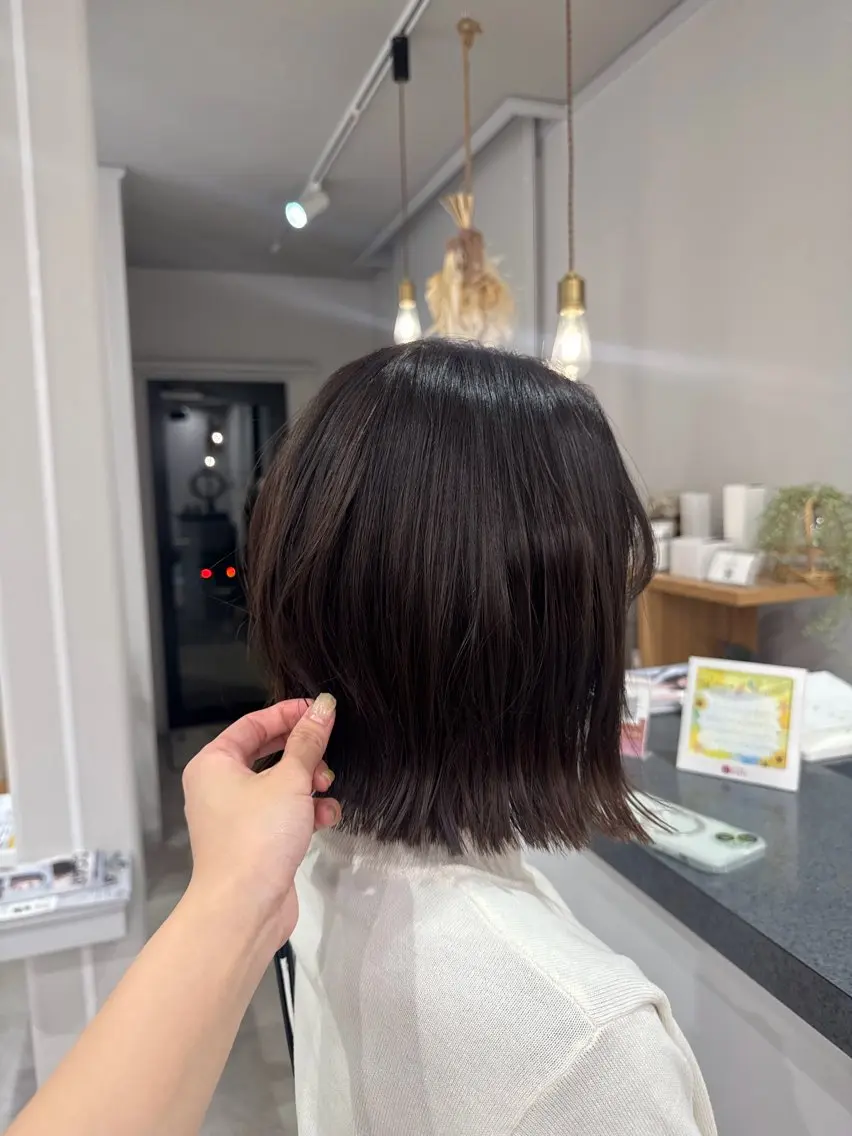 ミディアム カラー ラベンダーカラー 外ハネヘア ヘアカラー yu riのヘアスタイル