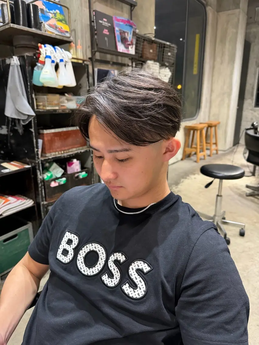 メンズ センターパート フェードカット カット 都築 愛翔のヘアスタイル