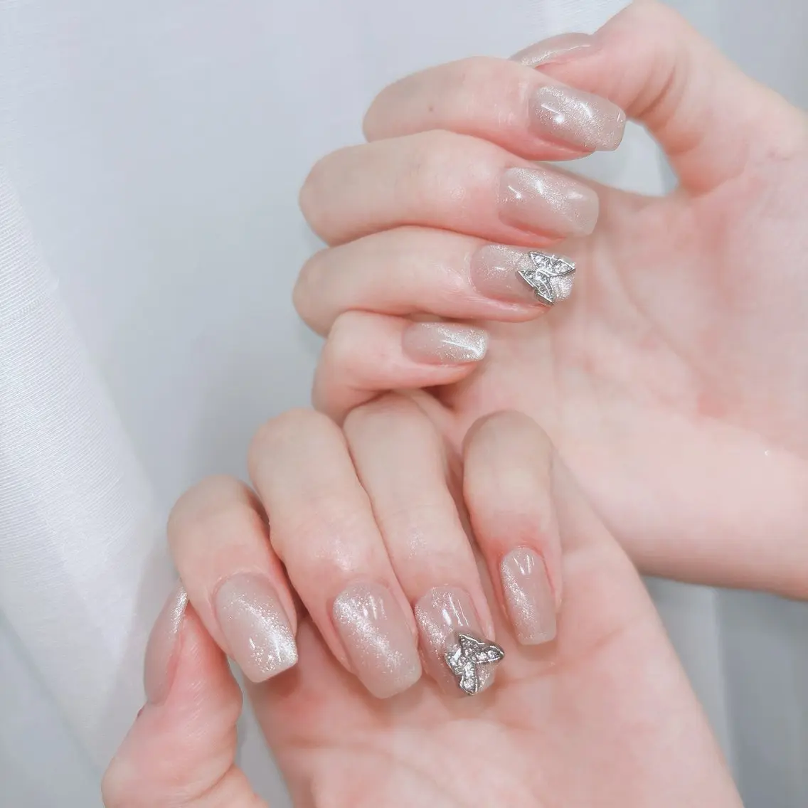 ネイル オーロラネイル ブルー フットネイル 氷ネイル・うるうるネイル キラキラネイル ハンドネイル Lance nailのネイルデザイン