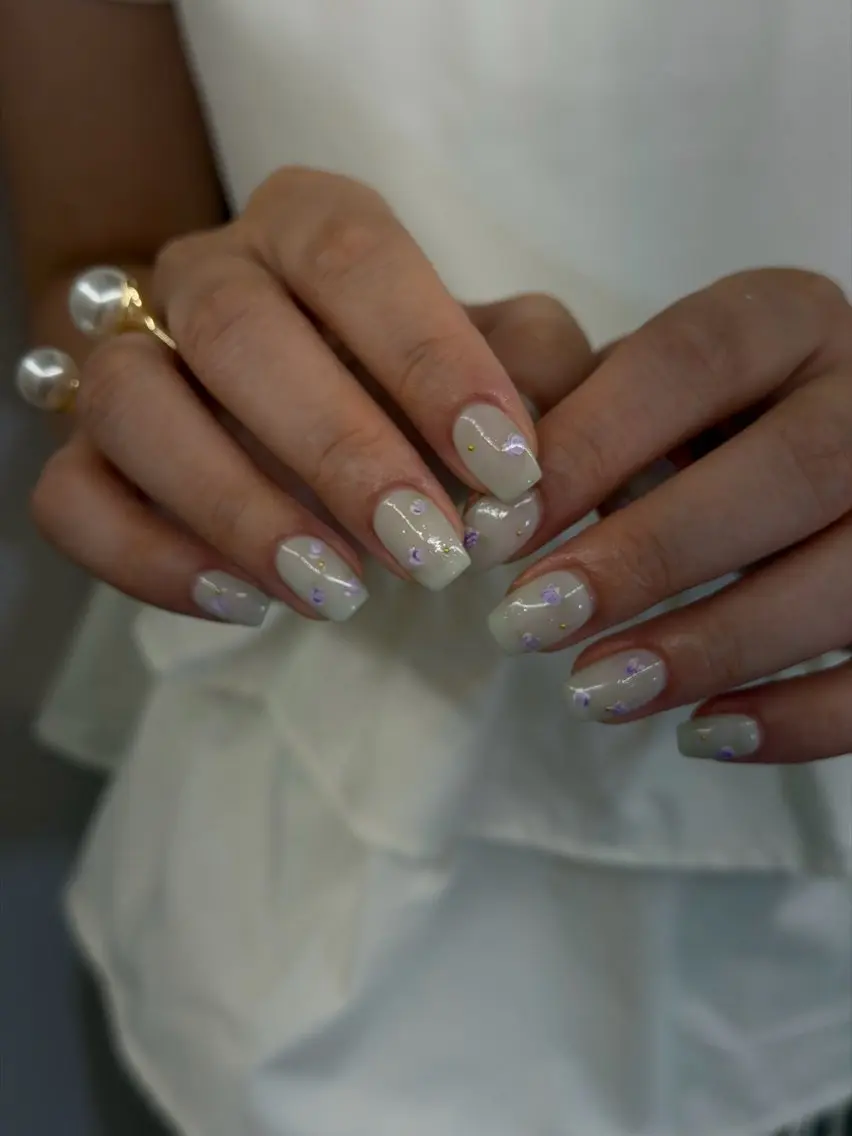 ネイル フットネイル ジェルネイル マグネットネイル ニュアンスネイル パラジェル ハンドネイル ハンドケア Bana_ Nailのネイルデザイン