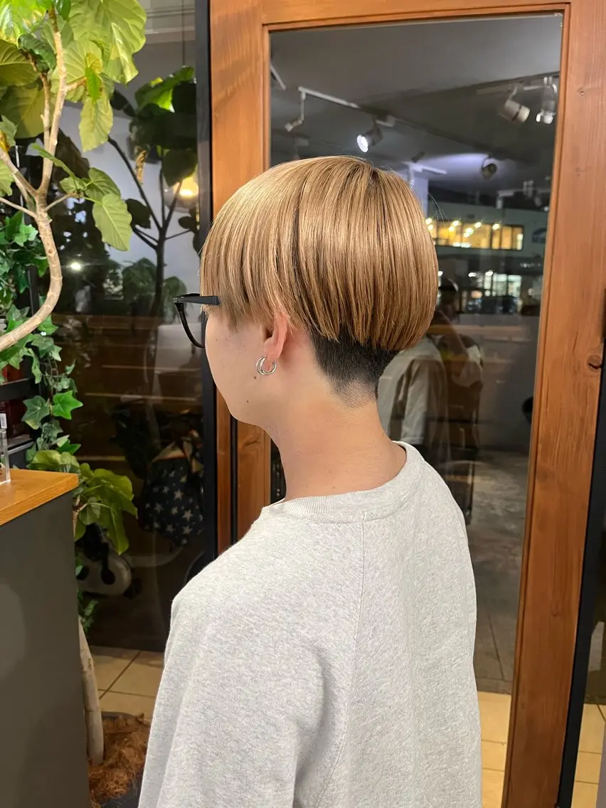 メンズ 刈り上げ カット 友 美海のヘアスタイル