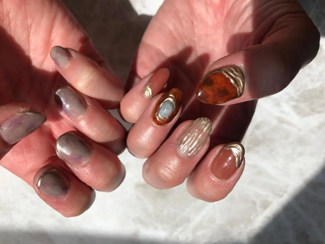 ネイル べっ甲ネイル ジェルネイル ハンドネイル thrush nailsのネイルデザイン