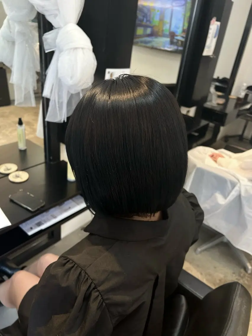 ショート カラー レイヤー/透明感/ 艶髪🌷油科あい🌷のヘアスタイル