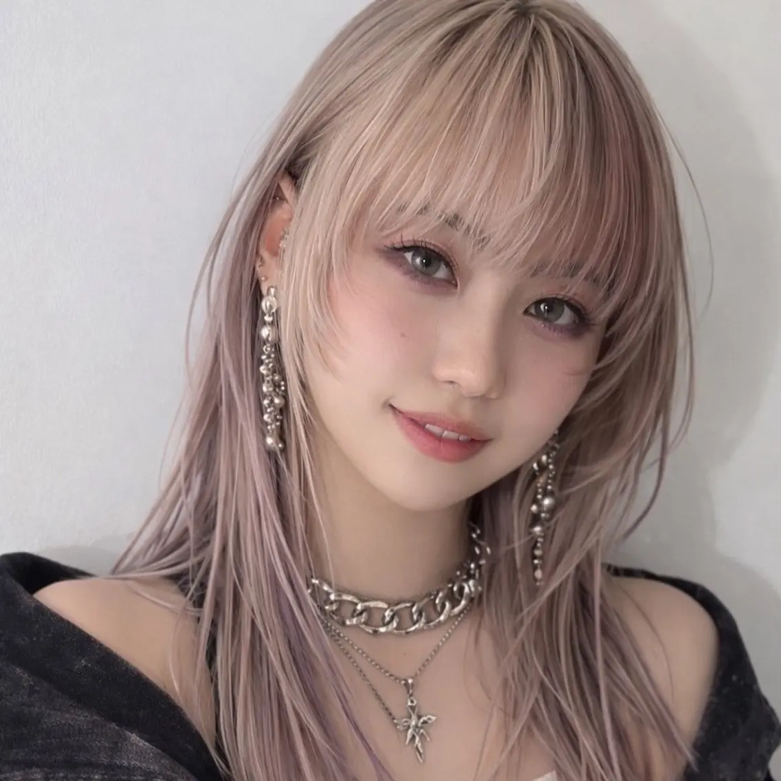 カラー セミロング ヘアカラー トリートメント デザイン/韓国風 垢抜け/キャロのヘアスタイル