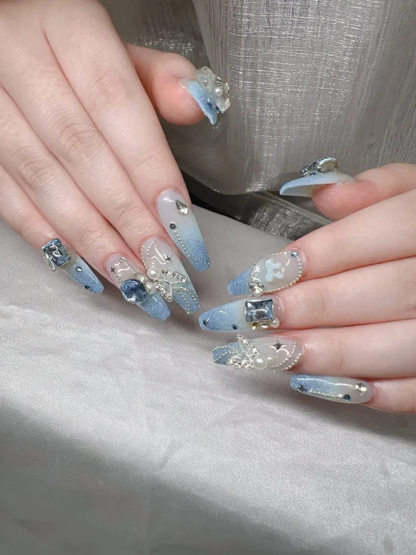 ネイル ハンドネイル Lee Nailsのネイルデザイン