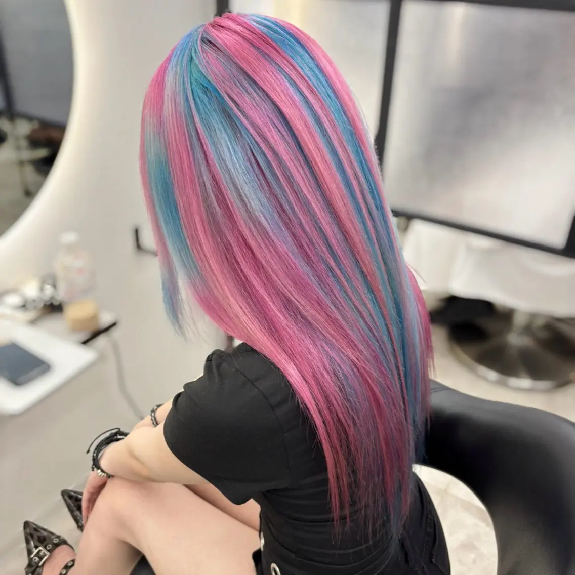 ロング カラー ヘアカラー Ren. 🦋デザインカラーのヘアスタイル