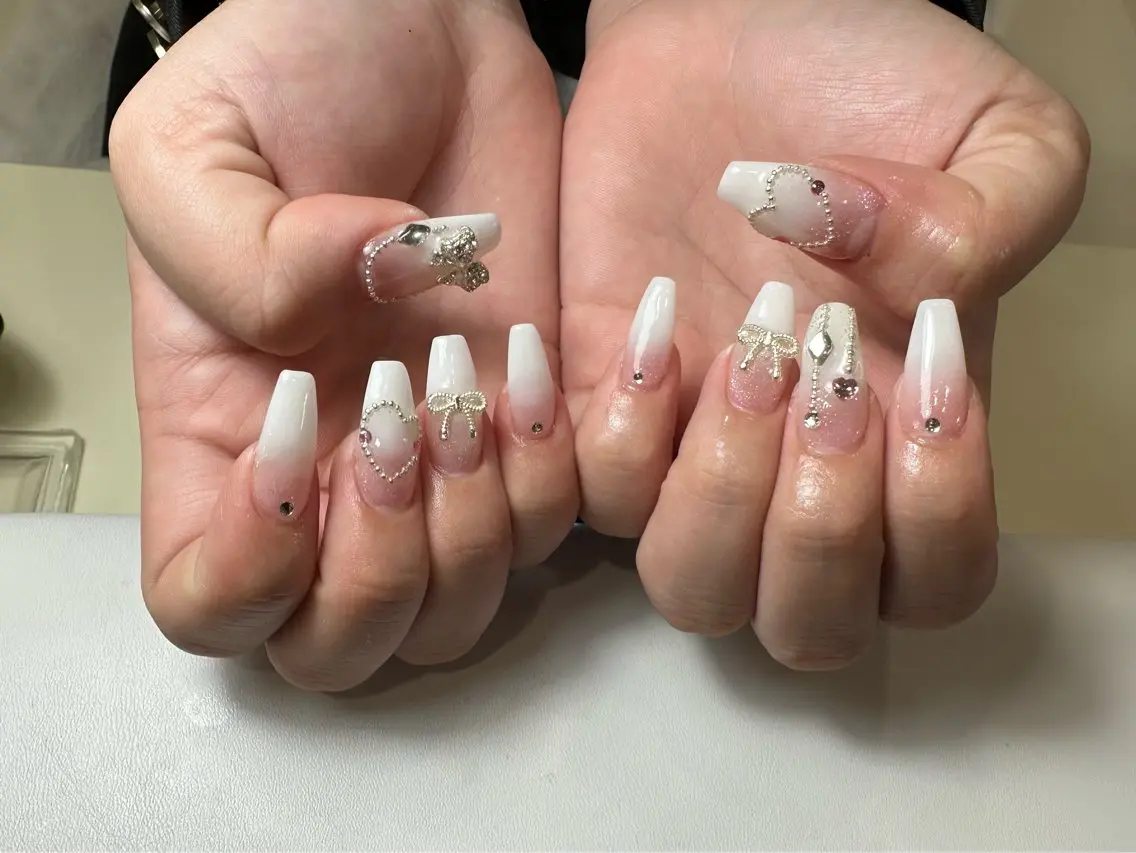 ネイル グラデーション マグネットネイル ハンドネイル ハンドケア LYYM Salon Miraのネイルデザイン