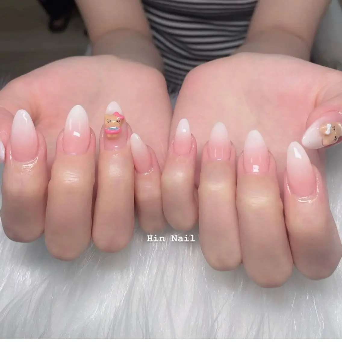 ネイル ハンドネイル HIN NAILのネイルデザイン