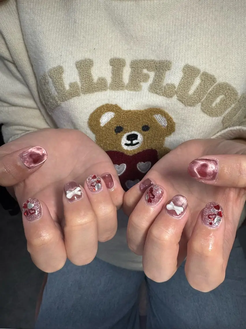 ネイル LAVISH 大和店 emi・:*+のネイルデザイン