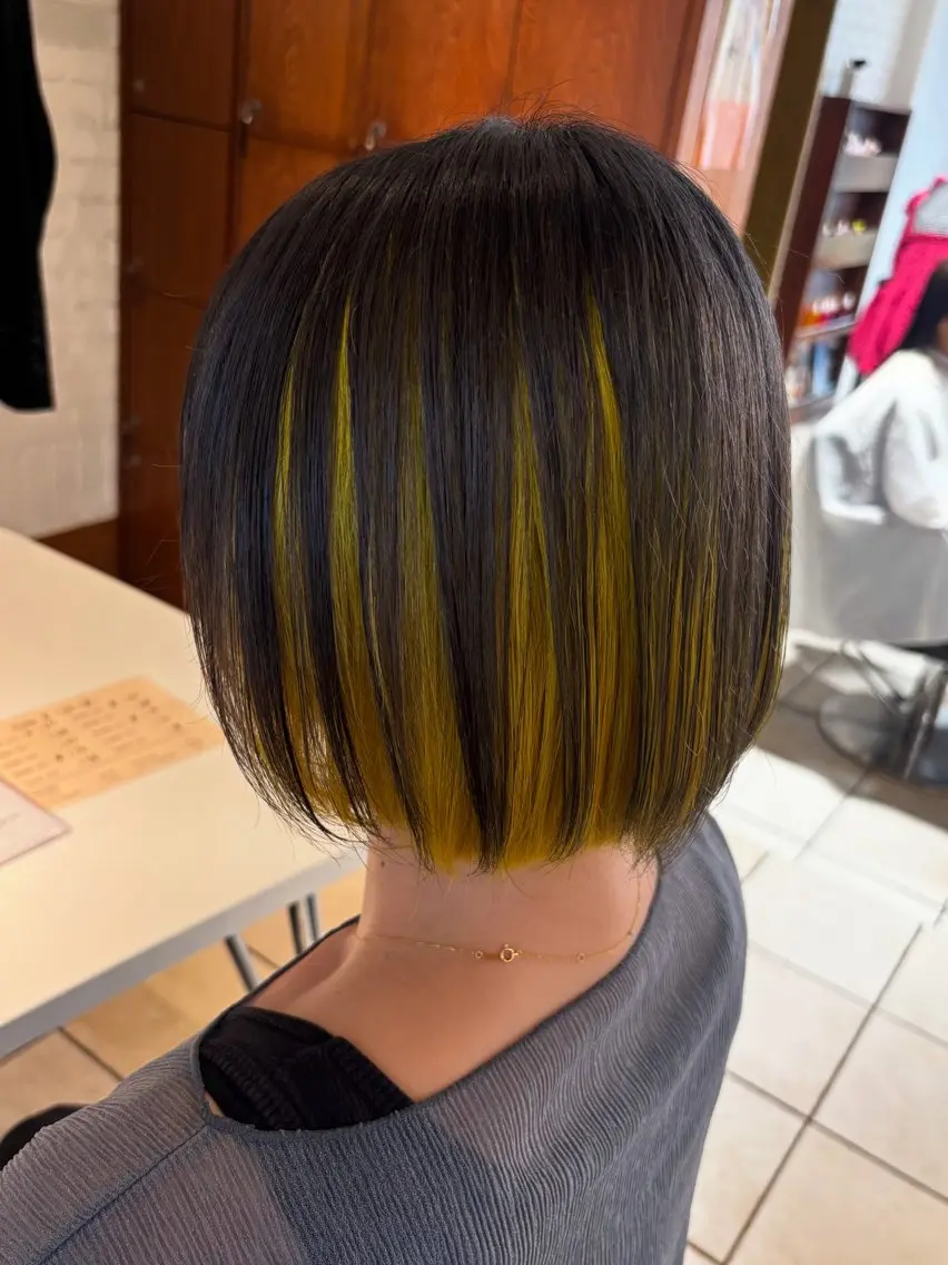 インナーカラーブリーチの写真