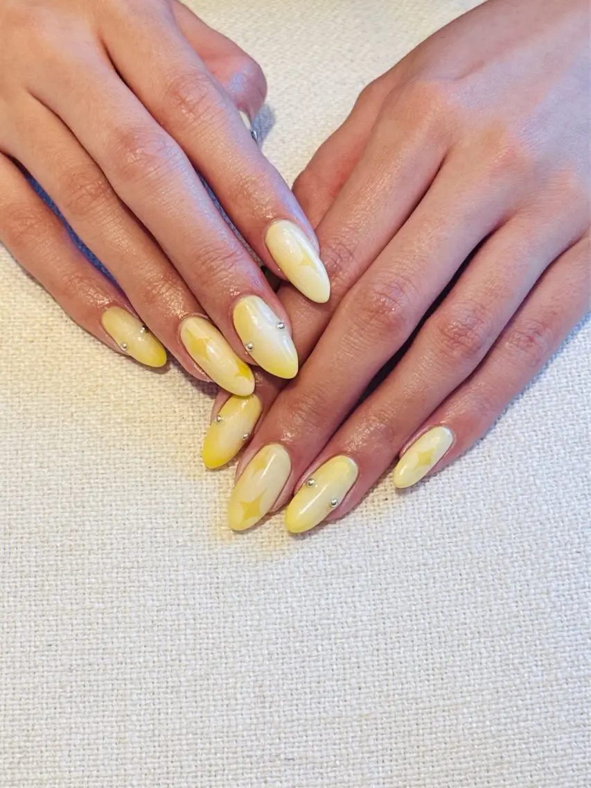 エアブラシ‼️オフあり、デザインネイル💅の写真