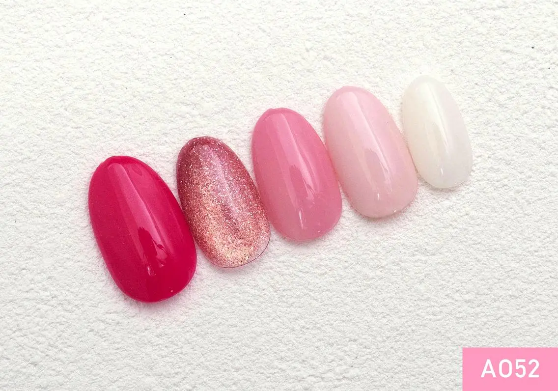 ネイル シルバー 新橋🍬 Nailのネイルデザイン