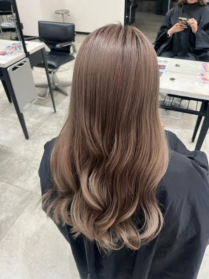 ロング ヘアカラー トリートメント ciate MOEのヘアスタイル