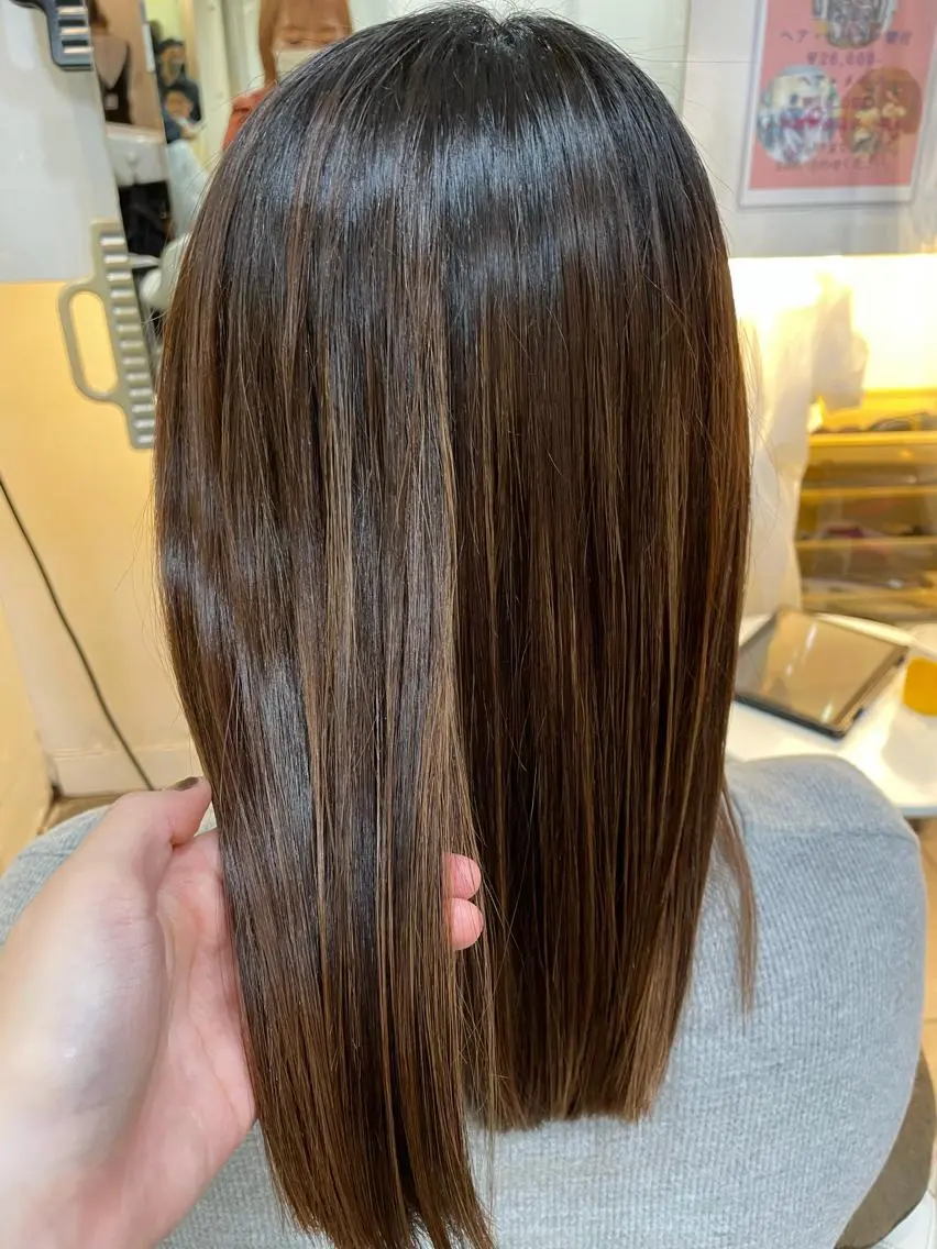 🌟髪質改善トリートメント+カット🌟サラサラ艶々になります!何度も触りなくなる髪に💇♀️の写真