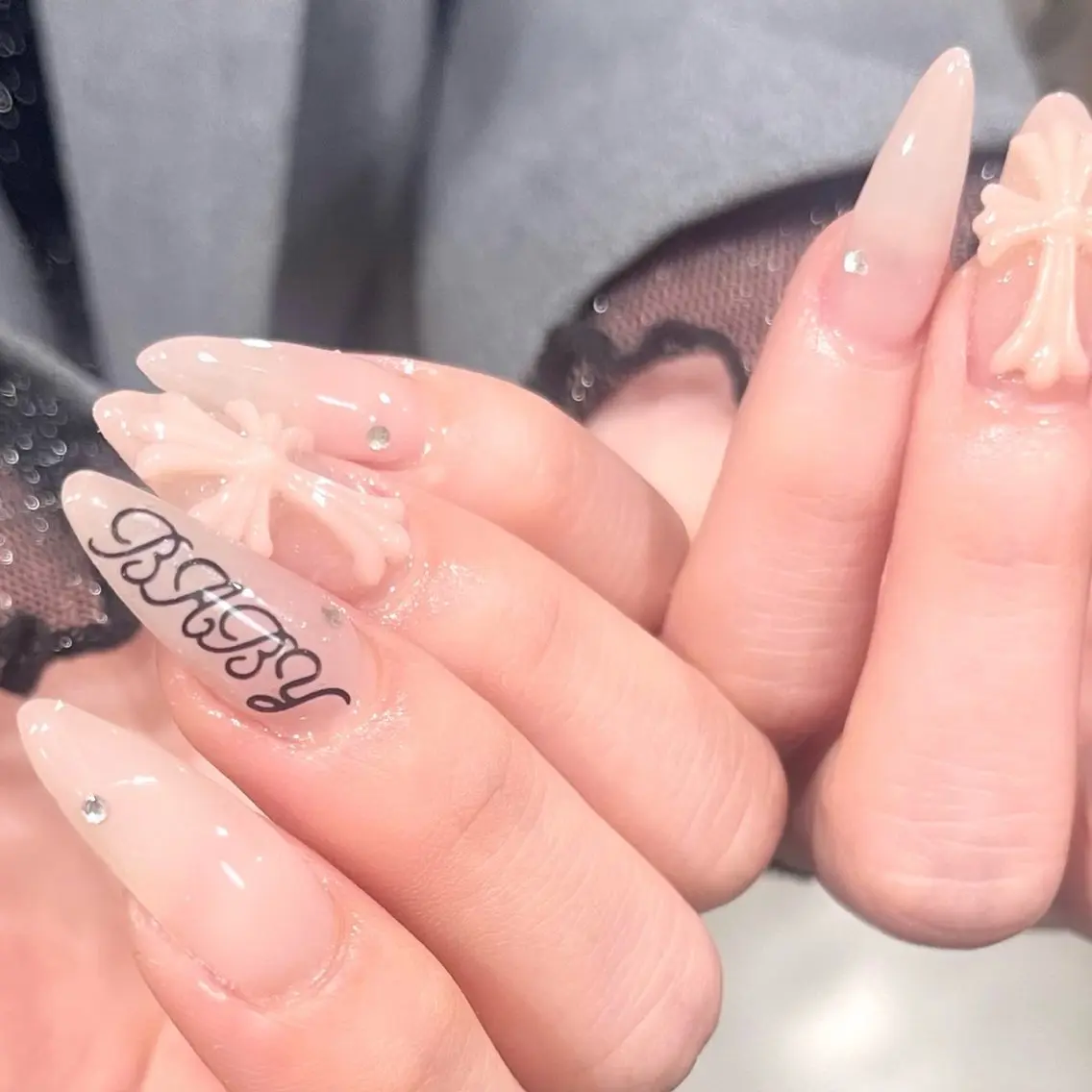 ネイル ハンドネイル 🧁fein. nana🩵のネイルデザイン