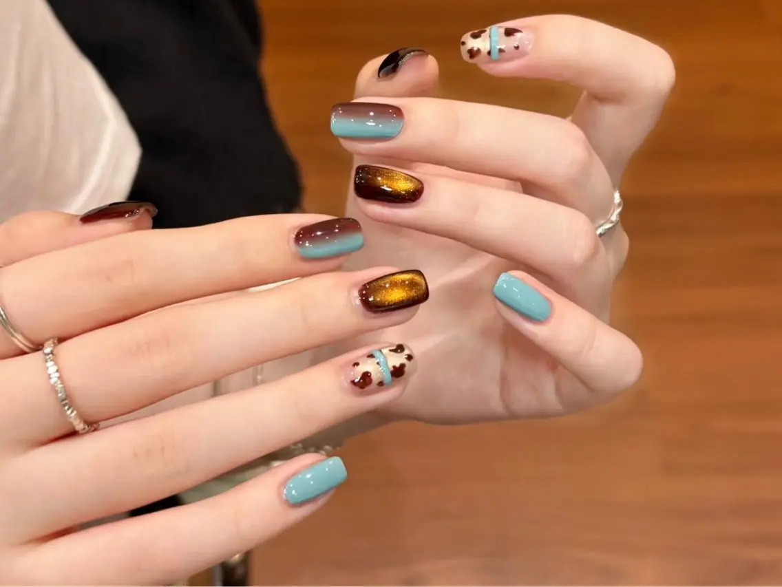 ネイル アートネイル オーロラネイル チークネイル フレンチネイル ガラスフレンチ ハンドネイル 🎀🎀YooLi Nail Salonのネイルデザイン
