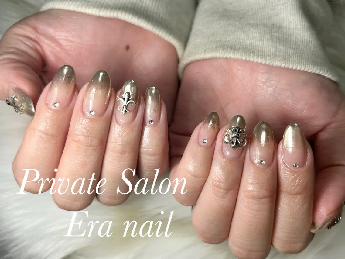 ネイル グラデーション ミラーネイル ハンドネイル Era nailのネイルデザイン