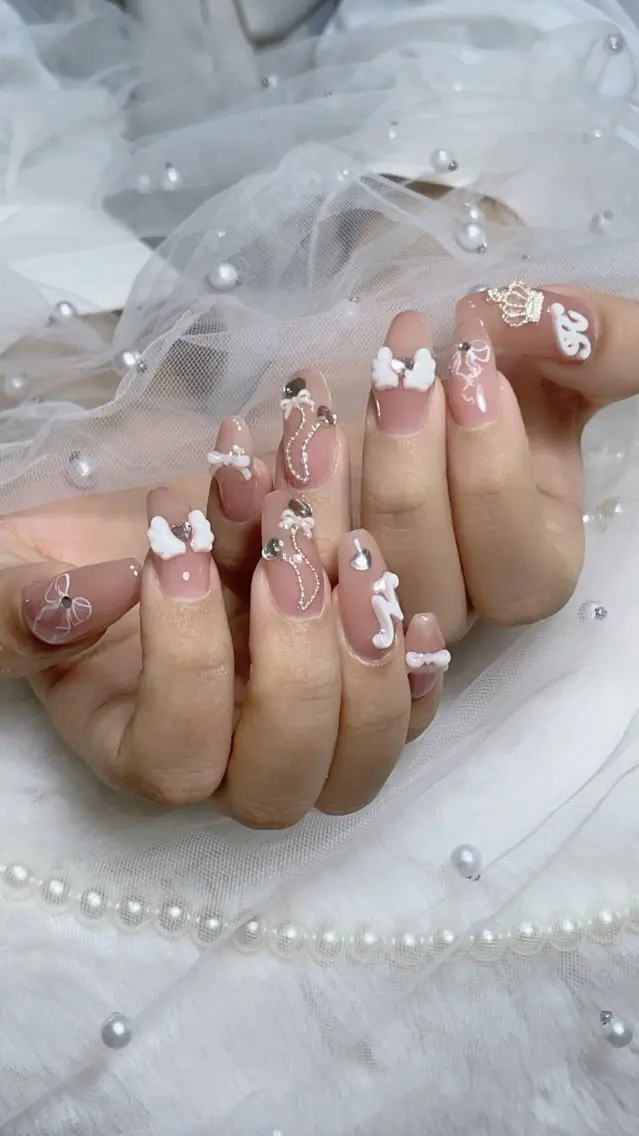 ネイル ハンドネイル Crystal Nailのネイルデザイン