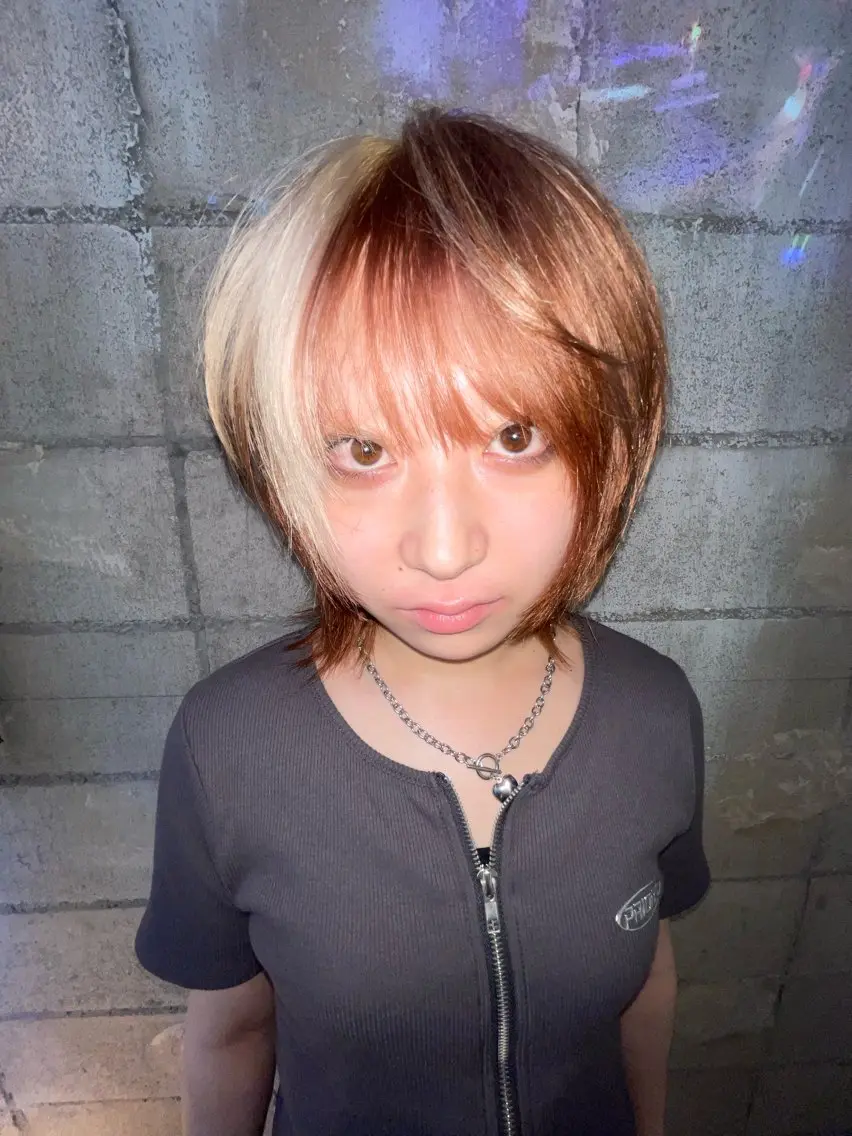 ミディアム ハイレイヤー レイヤーカット ウルフカット デザインカラー★★★ Haco+shihoのヘアスタイル