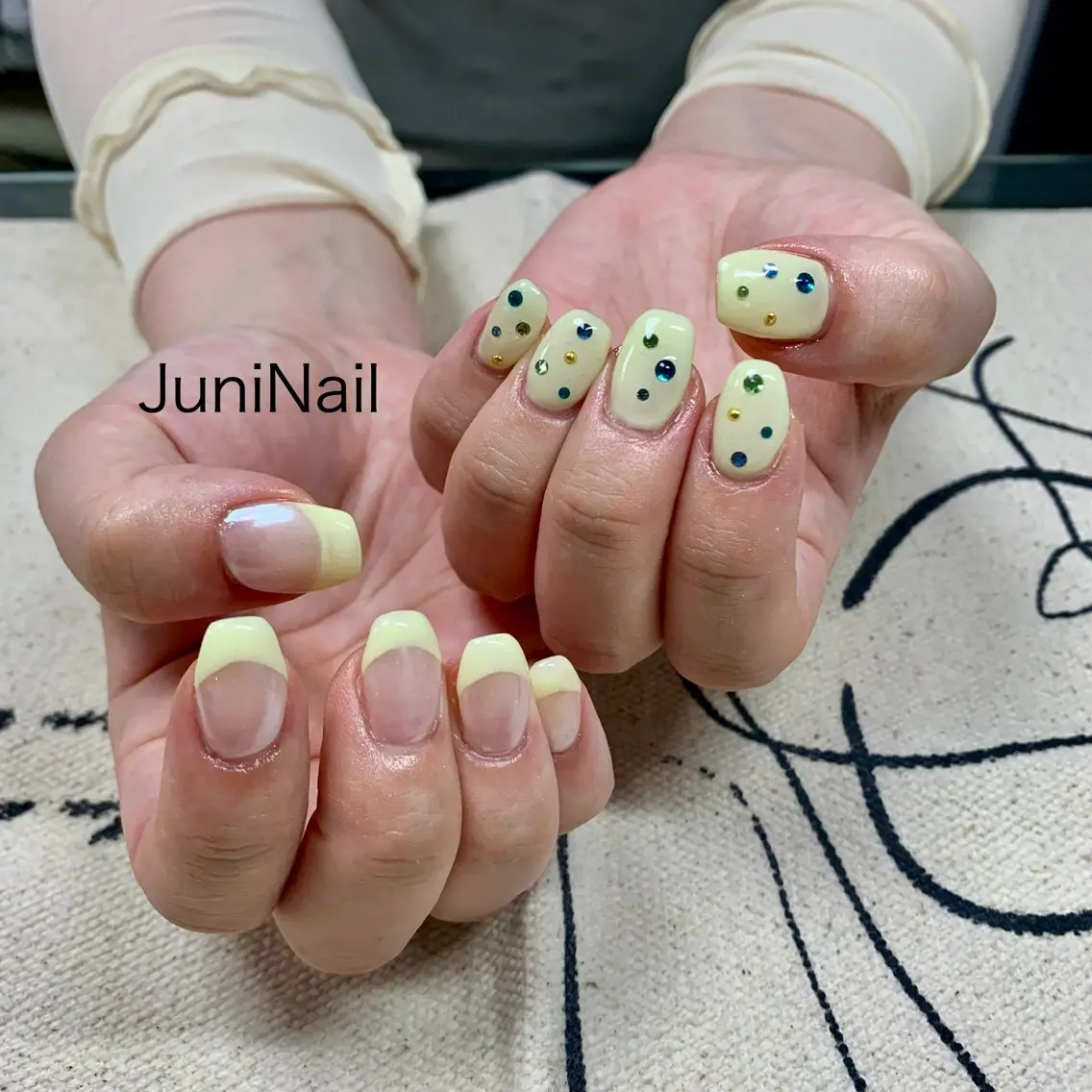 ネイル ハンドネイル JuniNail 주니네일🇰🇷suのネイルデザイン