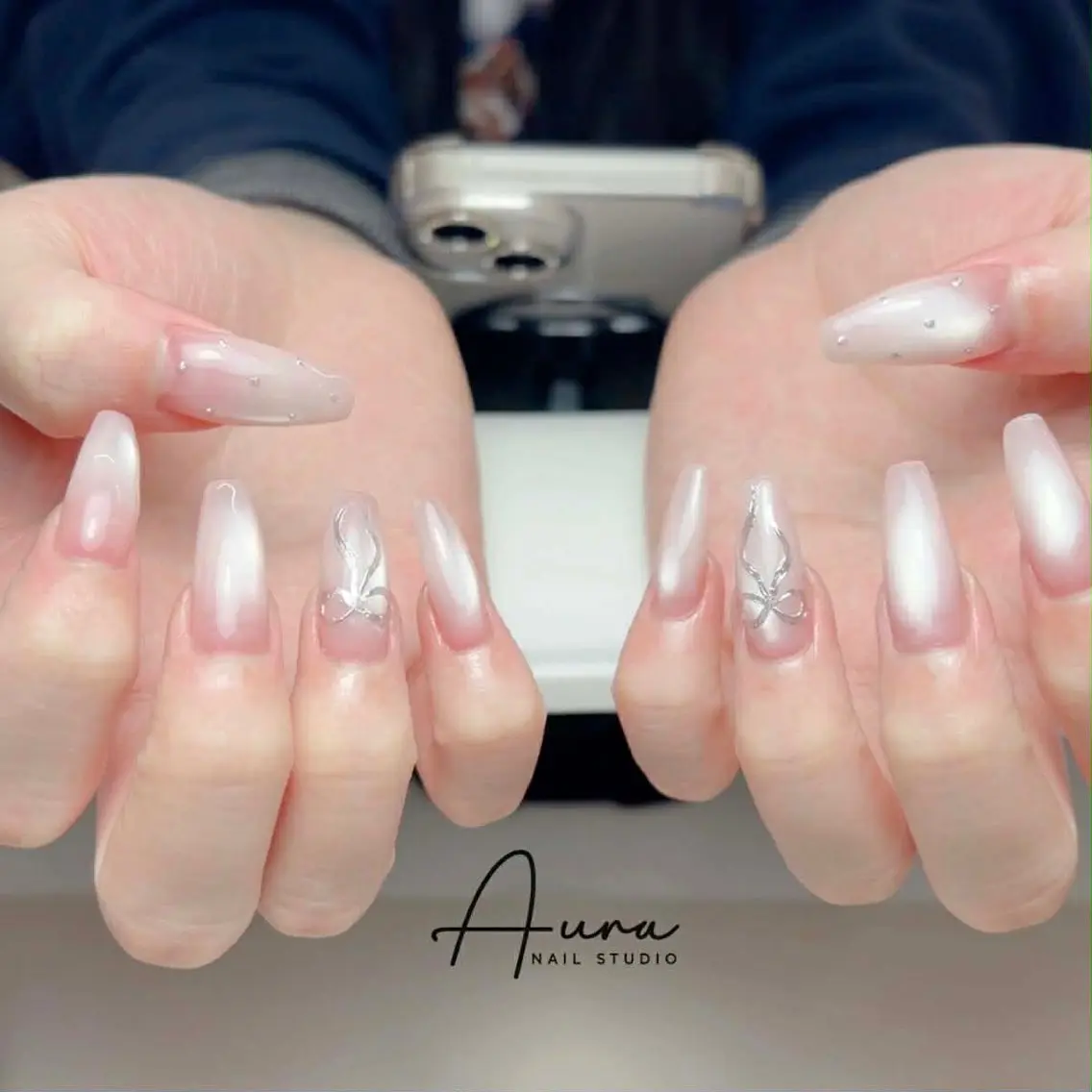 ネイル ハンドネイル Aura Nail Studioのネイルデザイン