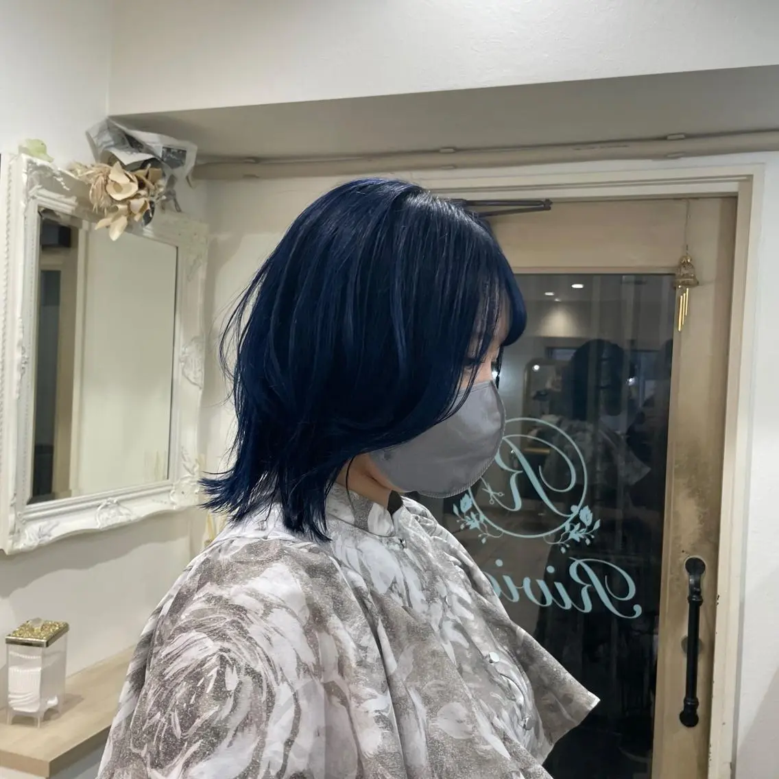 ショート カラー ネイビーカラー ミルクティーベージュ /三村克彦のヘアスタイル