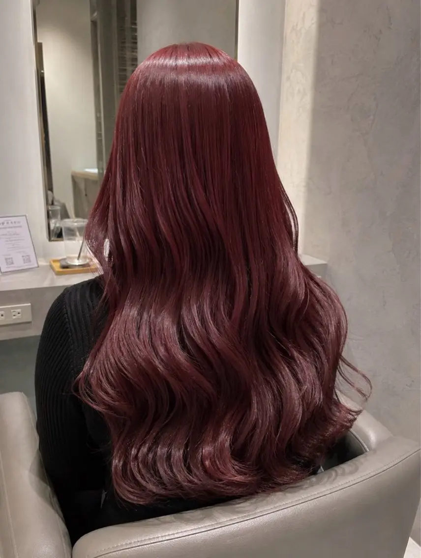 ロング カラー ヘアカラー 縮毛矯正 ハイトーンカラー が絶対可愛い✨泰聖✨のヘアスタイル