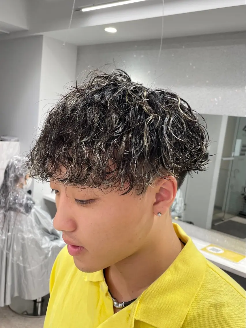 パーマ メンズ カット パーマ メンズスタイリスト✨ 助川龍哉のヘアスタイル