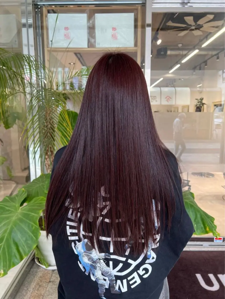 ロング トリートメント omocha umiのヘアスタイル