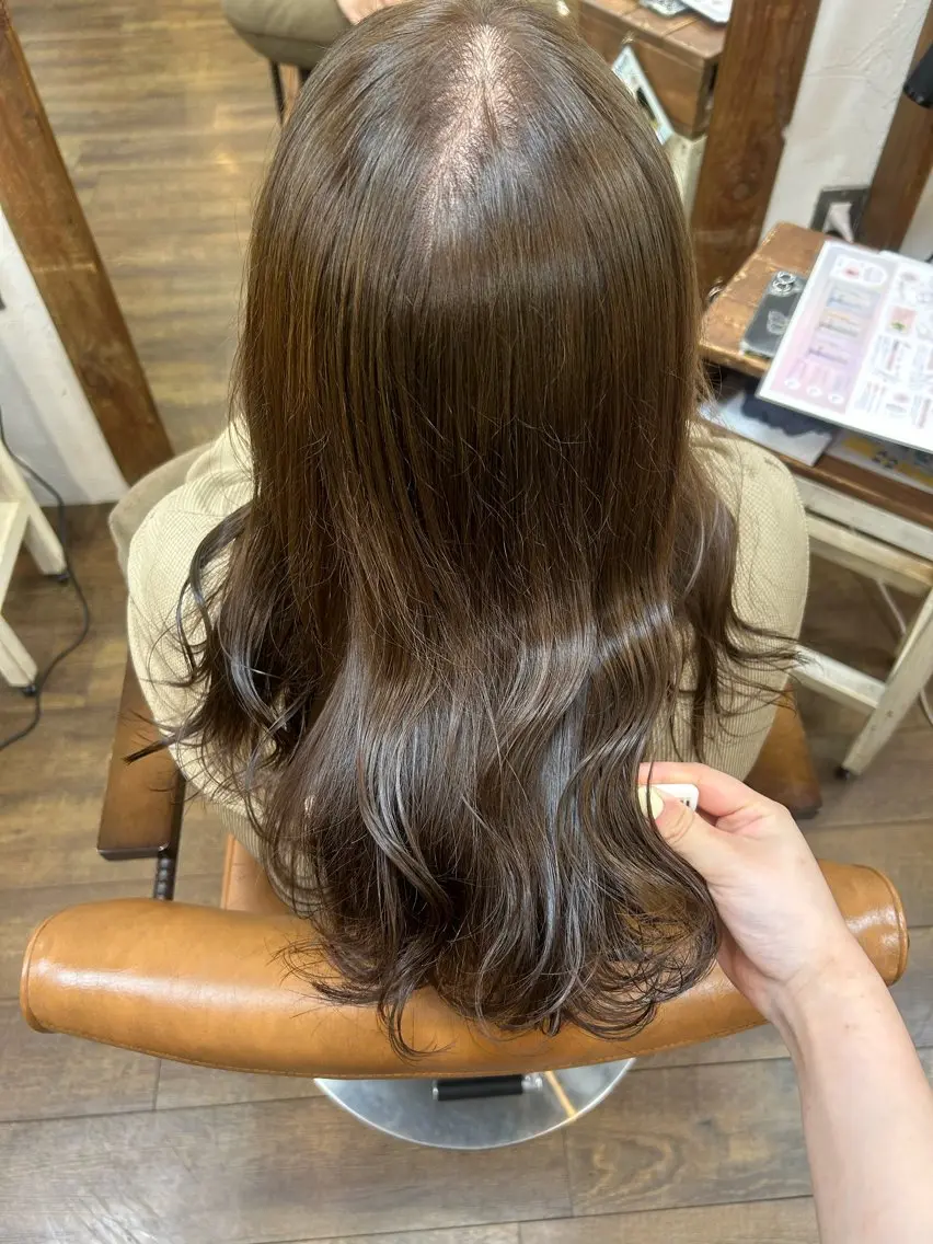 セミロング カラー ベージュカラー オリーブベージュ カット ヘアカラー 徳永　髪質改善 カラー🪄💫のヘアスタイル