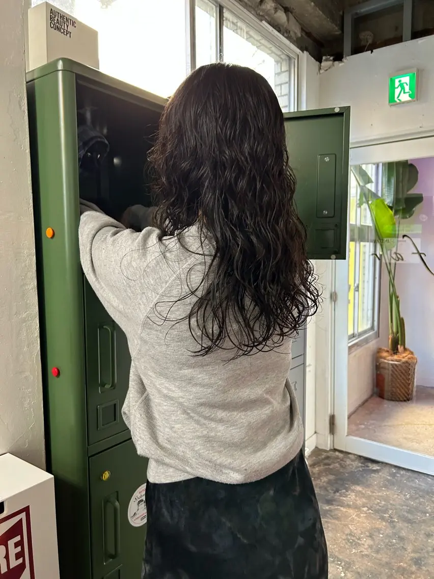 ロング パーマ ロング カット パーマ maho/垢抜け カラーパーマメイクのヘアスタイル