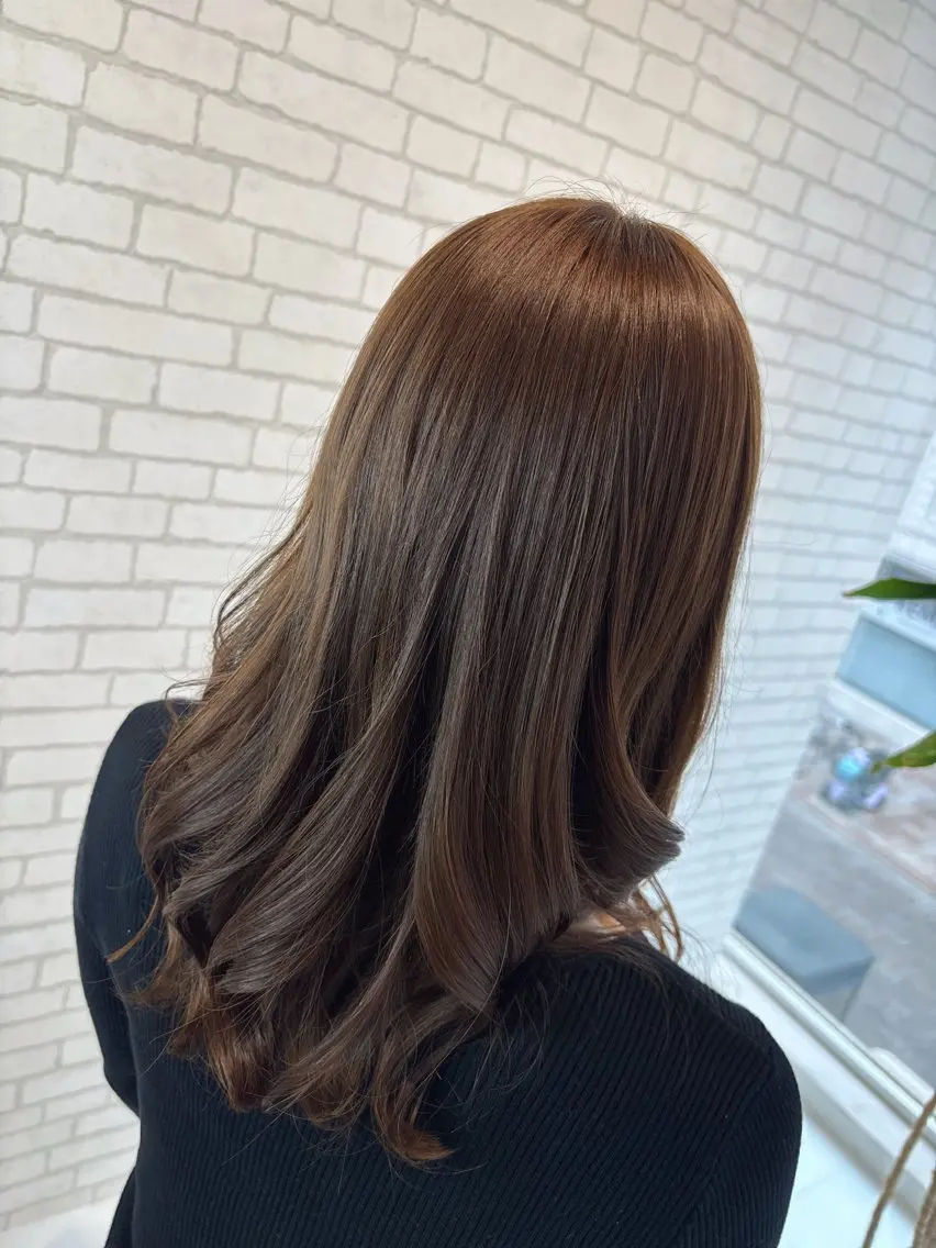 ロング 篠田 綾乃のヘアスタイル