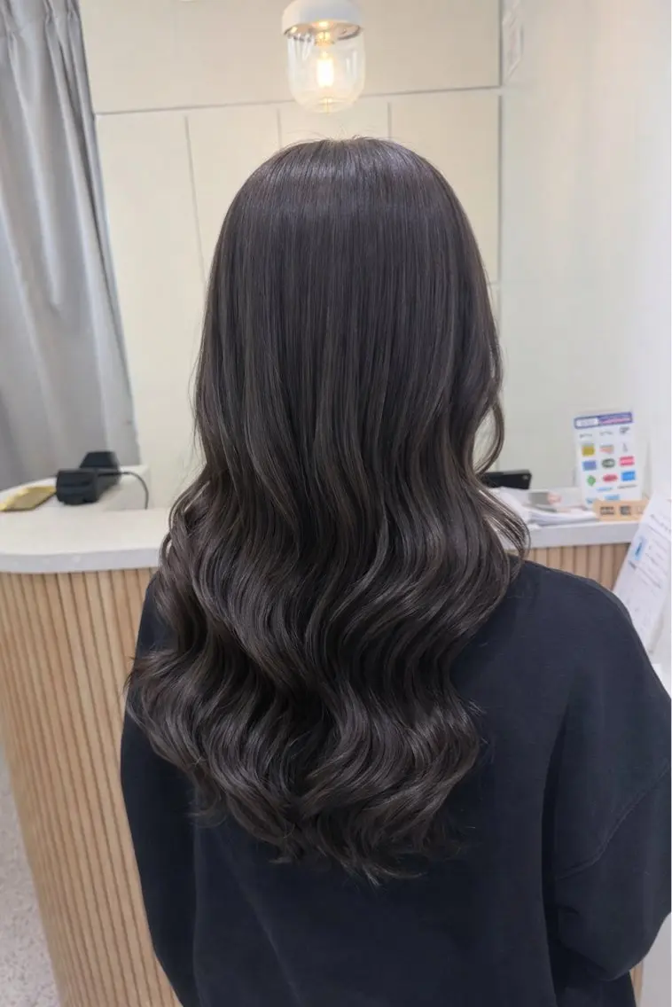 ロング カラー パーマ ヘアアレンジ メンズ カット ヘアカラー トリートメント 透明感カラー/ 新潟万代/池野里衣のヘアスタイル