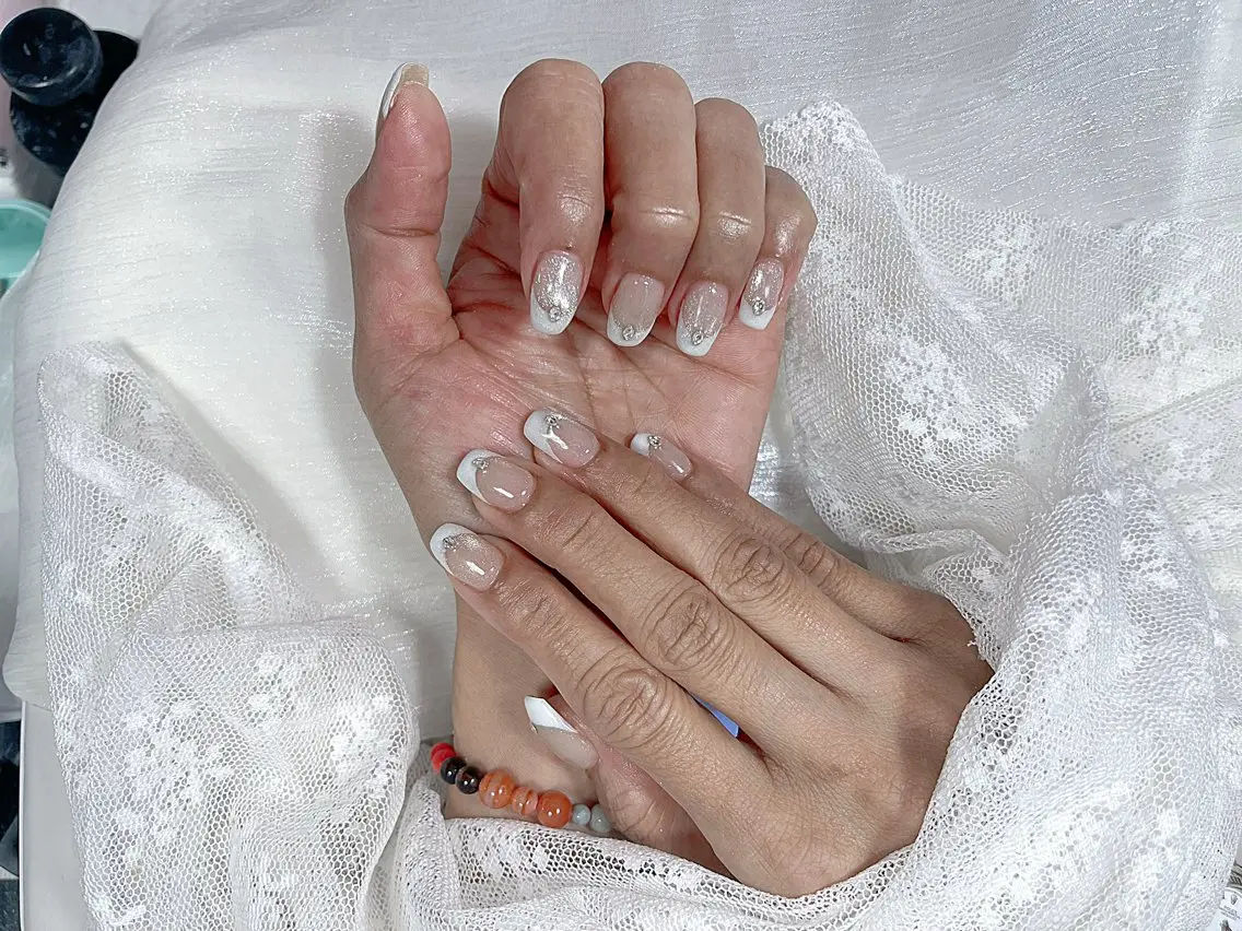 ネイル アートネイル オーロラネイル ガーリー キラキラネイル 韓国ネイル Ayumi NailSalonUのネイルデザイン