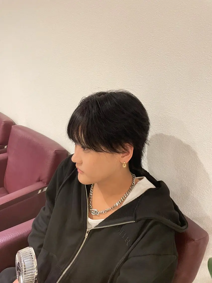 カラー メンズ ラローサ ヨシオのヘアスタイル