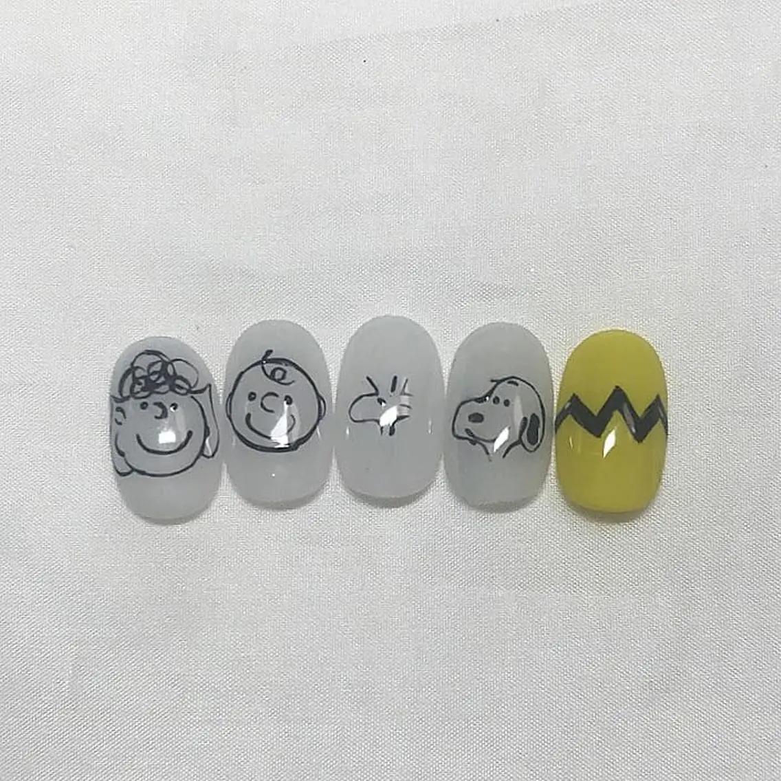 ネイル アートネイル シンプルネイル ハンドネイル ハンドケア lylynail YUUKAのネイルデザイン