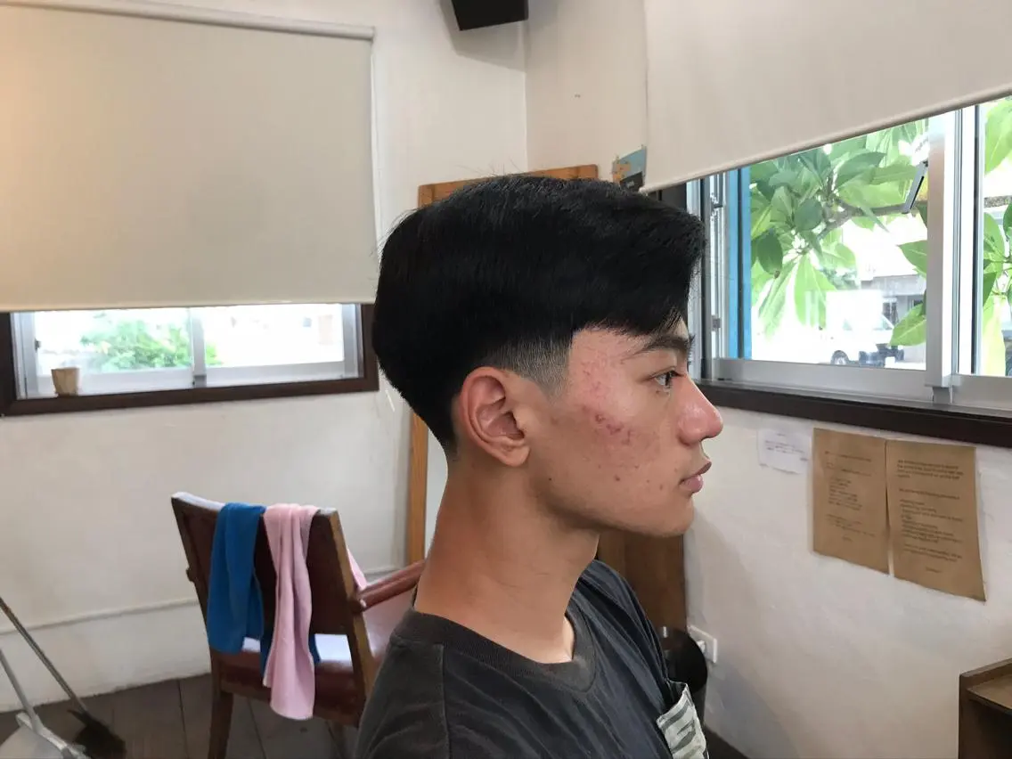 メンズ フェードカット 佐藤 海舟のヘアスタイル
