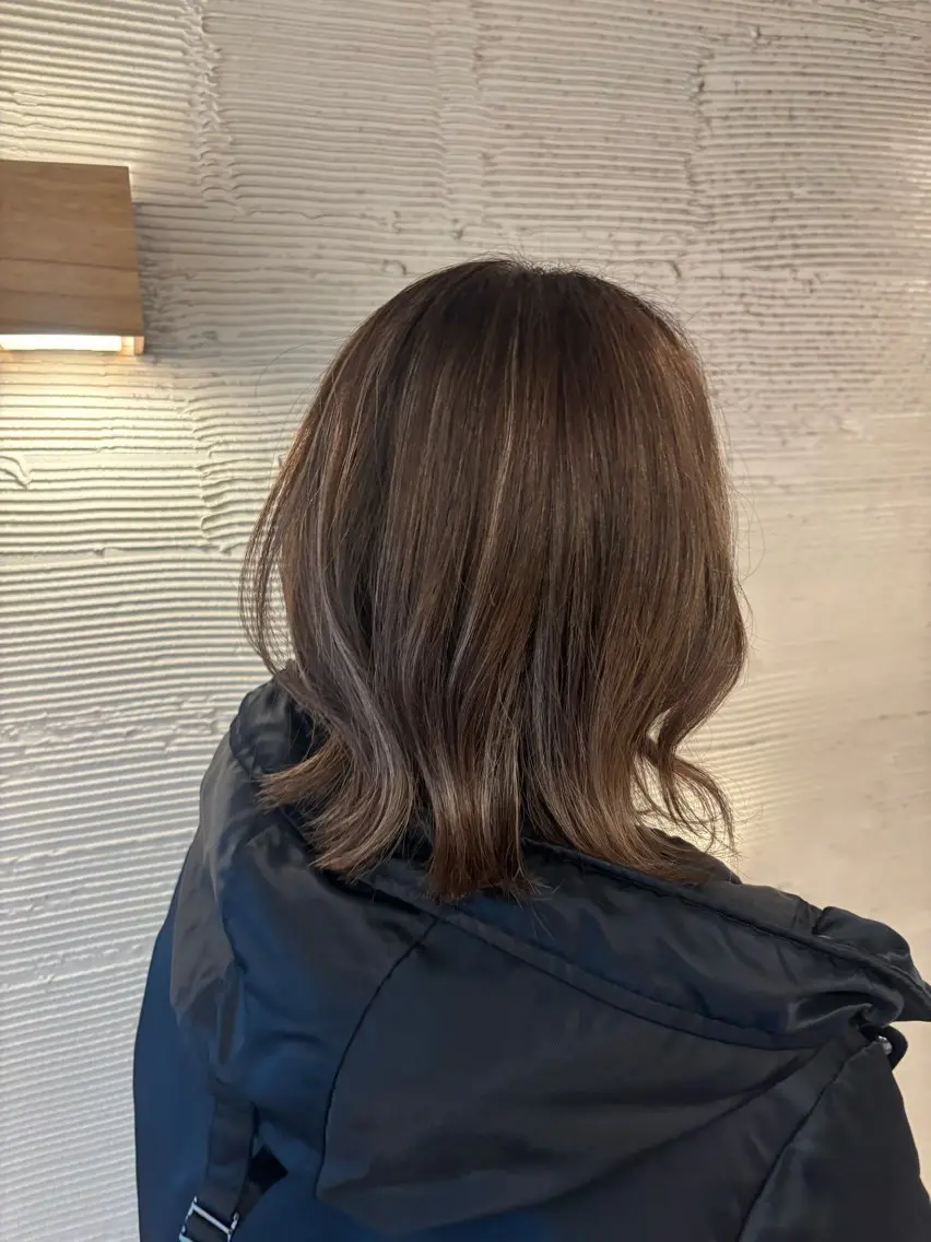 ミディアム ハイライト yuzuki Agu臼井のヘアスタイル