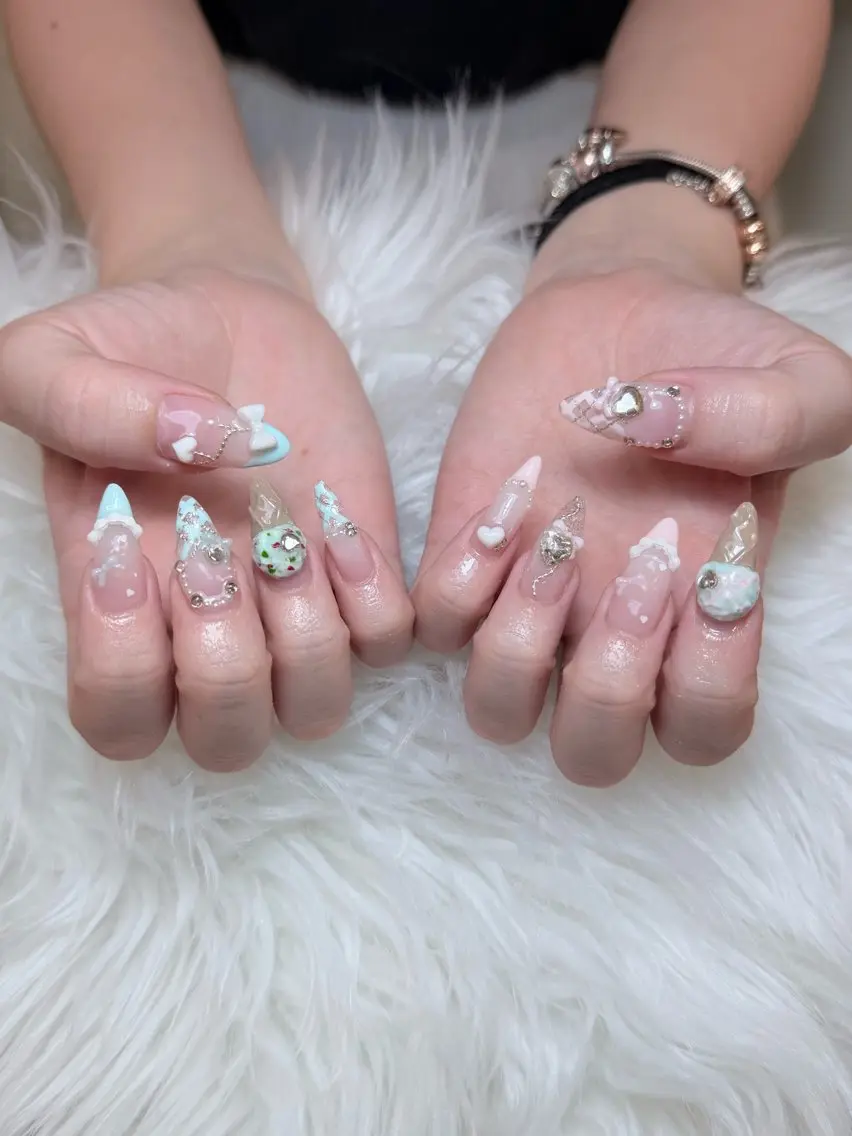 ネイル ハンドネイル ハンドケア Anh Nail 歌舞伎町のネイルデザイン