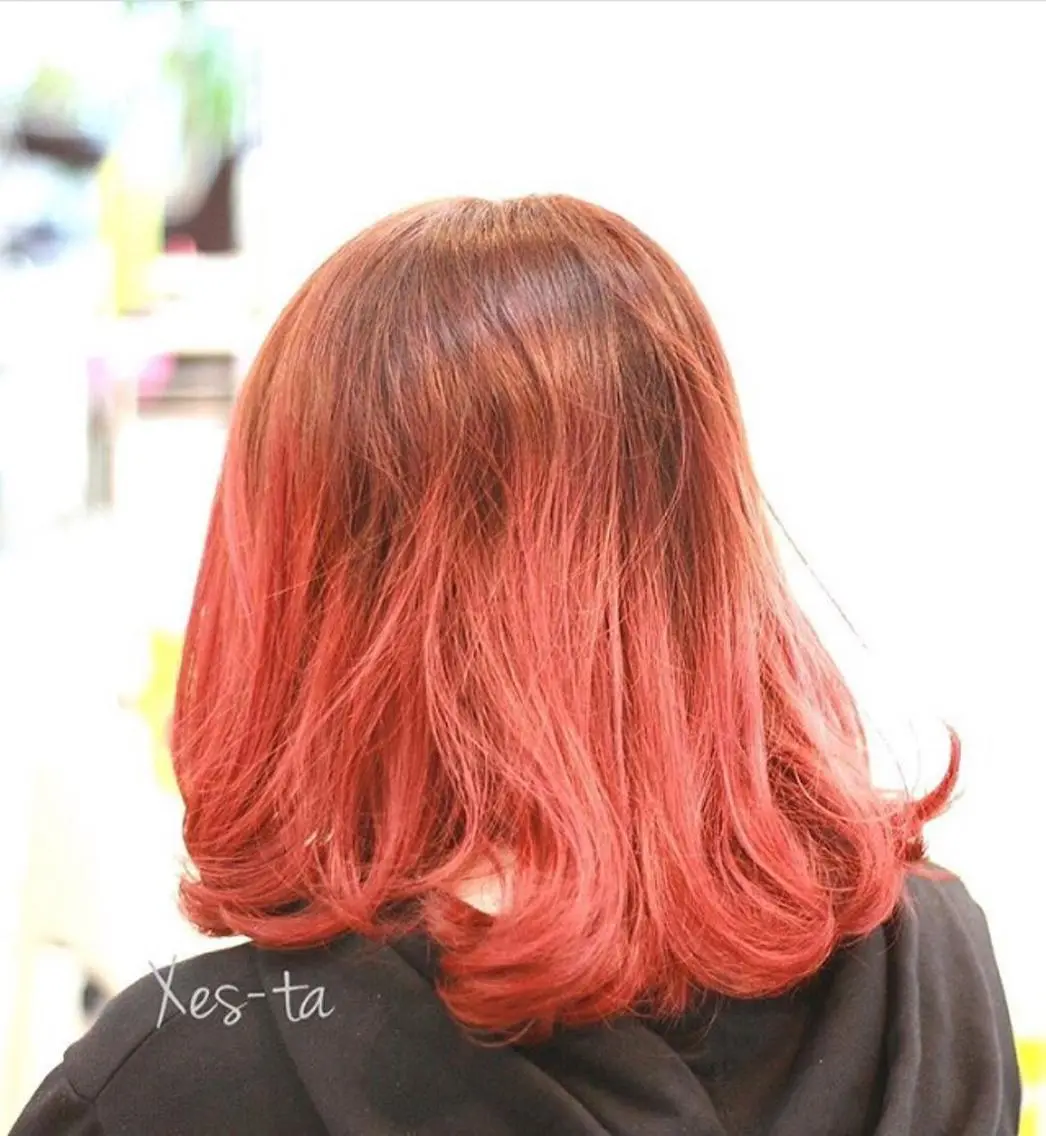 ミディアム カラー ダブルカラー レッドカラー 中村 よしひでのヘアスタイル