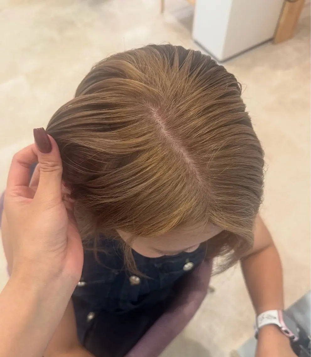 ミディアム カラー カット ヘアカラー 淡い暖色・ラベンダー ♡レイヤー🩰ノアのヘアスタイル