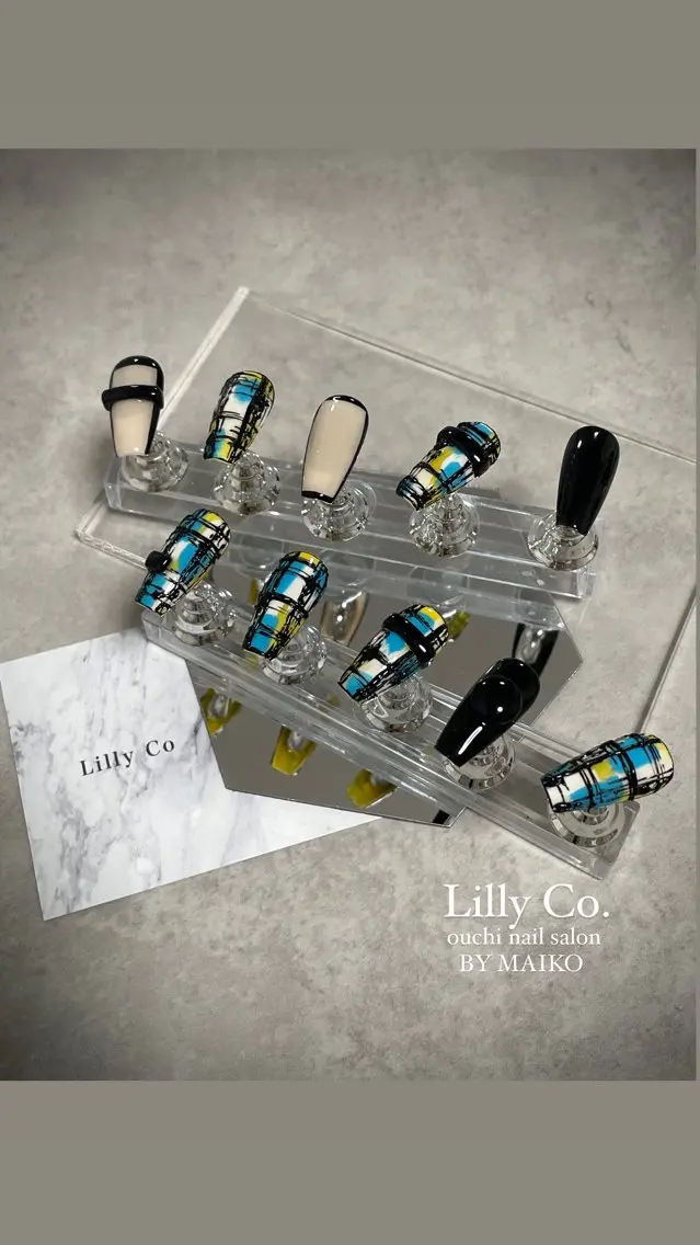 ネイル ツイードネイル ハンドネイル ハンドケア Lilly Co.のネイルデザイン