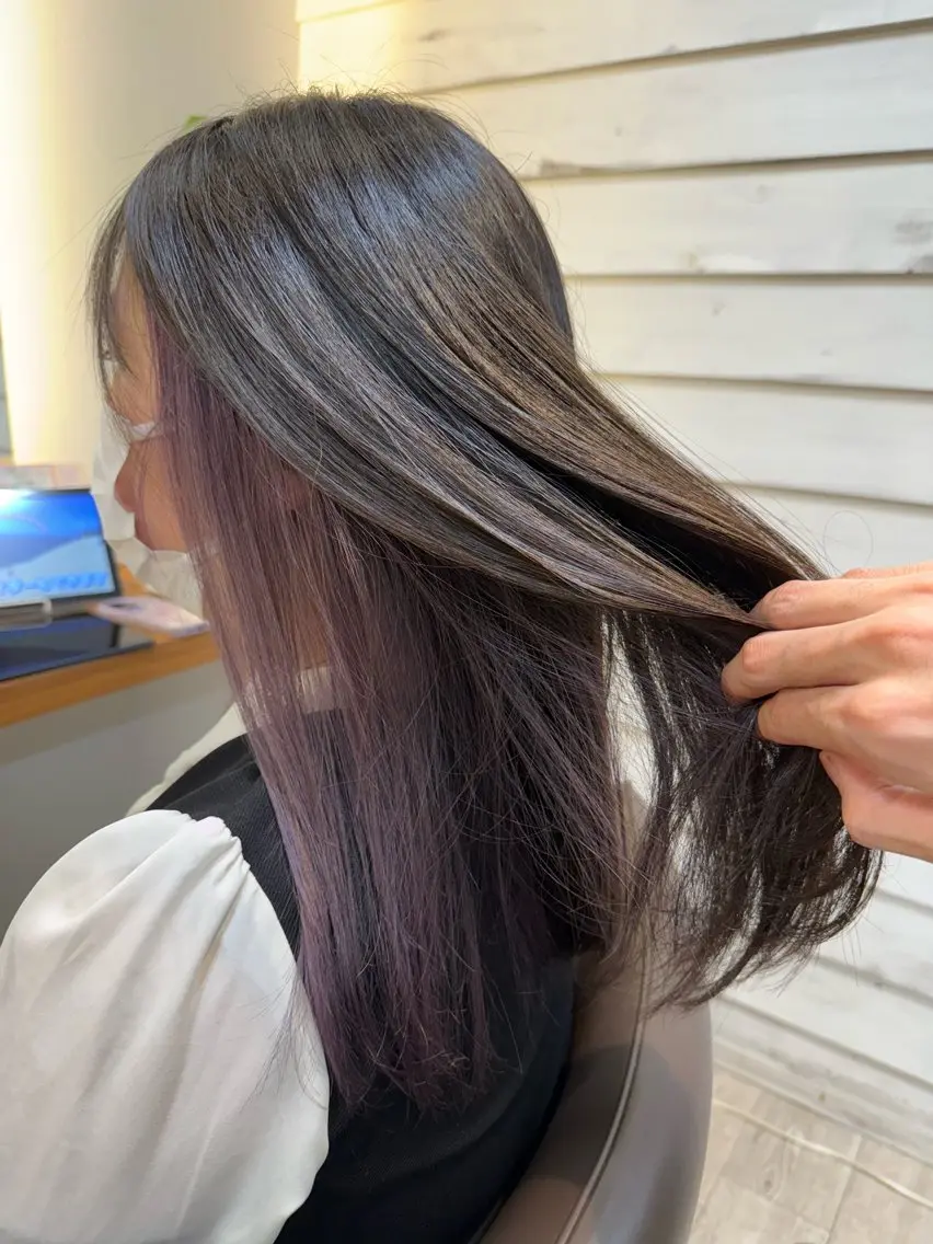 【お仕事でカラーが禁止されてる方!】隠せるインナーカラー+カット¥17000〜の写真