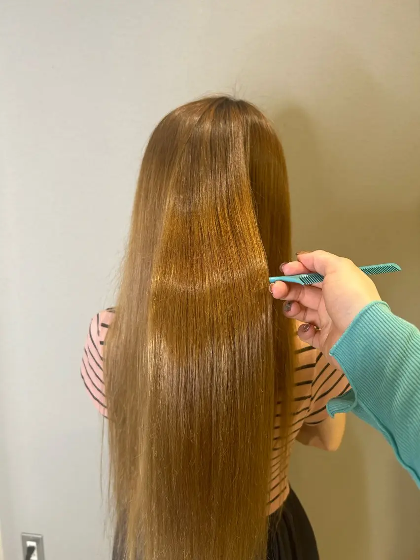 ロング ヘアカラー 椿 さやかのヘアスタイル