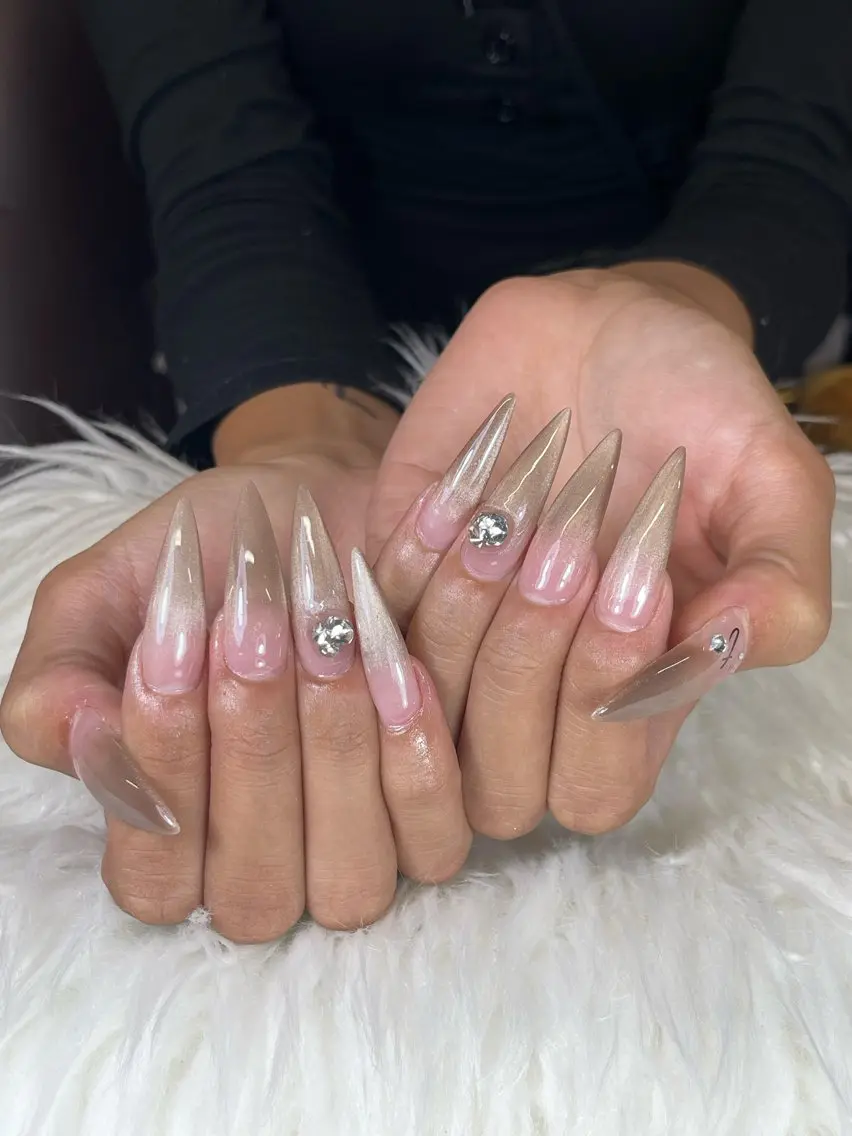 ネイル ハンドネイル NiJi Nailsのネイルデザイン