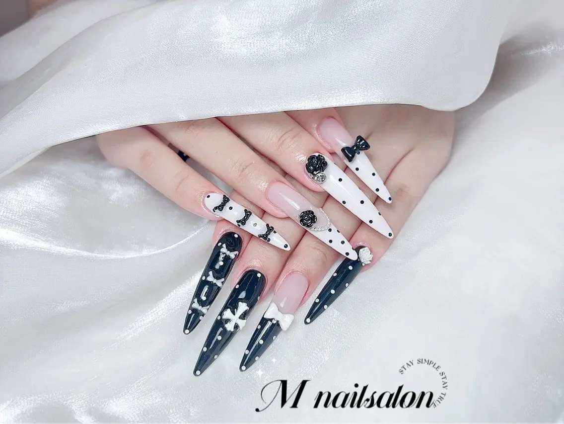ネイル ハンドネイル M🌷nail 長さだし専門店のネイルデザイン