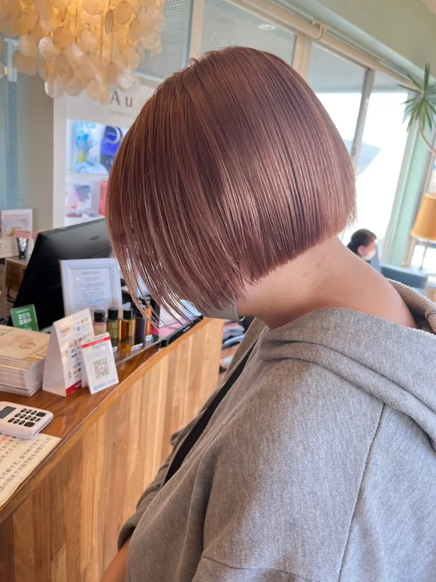 ショート カラー ベージュカラー ピンクカラー ピンクベージュ ボブ カット ヘアカラー 長南 やよいのヘアスタイル